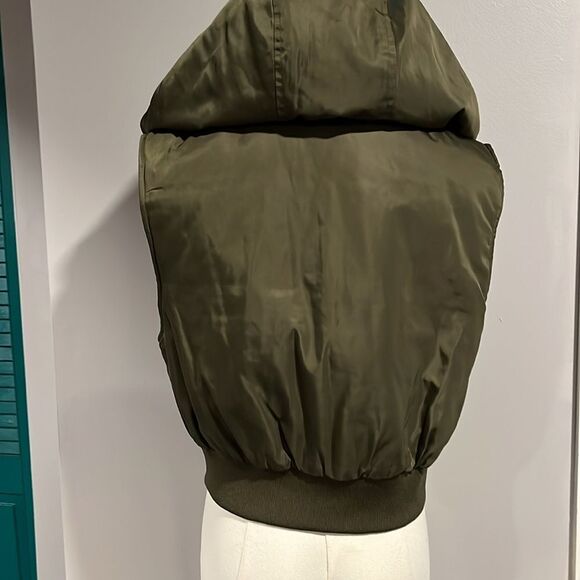Zara NWT zippered Functional army green and orange hooded vest - medium - Picture 4 of 10